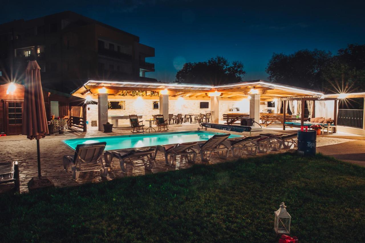 Casa Ryana Self Check-In Motel Gilău Dış mekan fotoğraf